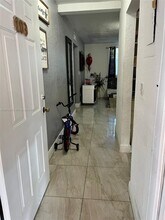 652 NW 3rd St in Miami, FL - Building Photo - Building Photo