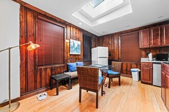 49 Charles St, Unit 1 in Boston, MA - Building Photo - Building Photo