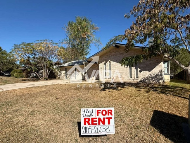 302 Kingsman St in Converse, TX - Foto de edificio - Building Photo