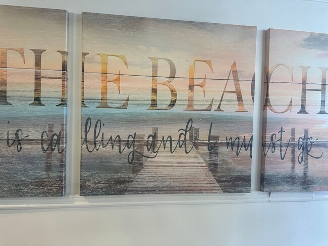 property at 2500 Kalakaua Ave