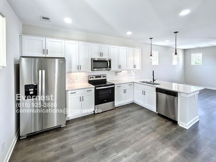 615 Mason Ward Pl in Lebanon, TN - Building Photo