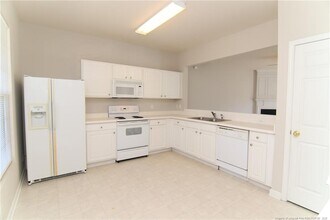 5132 TwelvePole Dr in Raleigh, NC - Building Photo - Building Photo