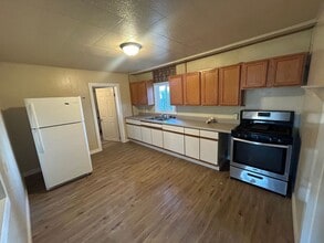 4305 Frieda Ave in Klamath Falls, OR - Building Photo - Building Photo
