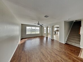 3914 Ridge Canyon Rd in Baytown, TX - Foto de edificio - Building Photo