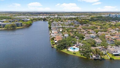 11804 NW 13th St in Pembroke Pines, FL - Building Photo - Building Photo