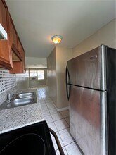 5797 Flagler St in Hollywood, FL - Foto de edificio - Building Photo