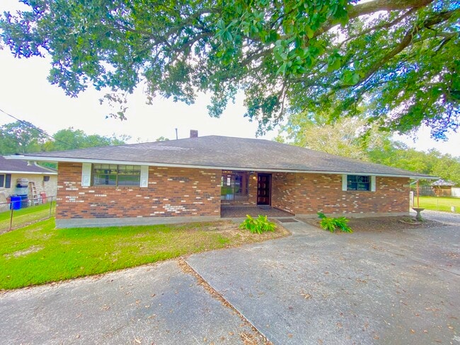 property at 30200 LA-75