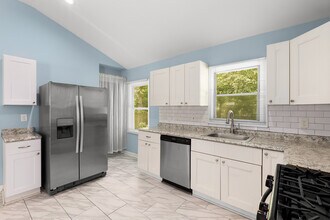 2931 Diana Dr SW in Atlanta, GA - Building Photo - Building Photo