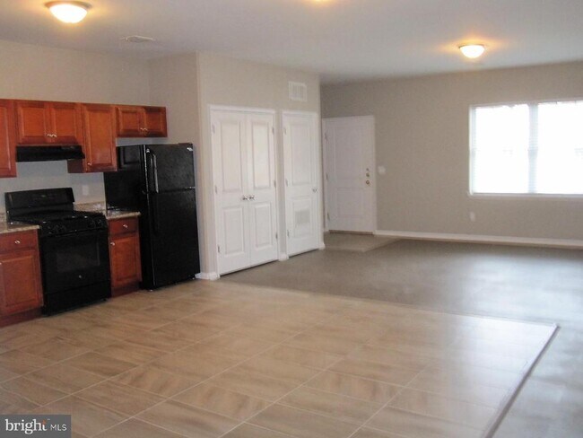 132 William St in Hightstown, NJ - Building Photo - Building Photo