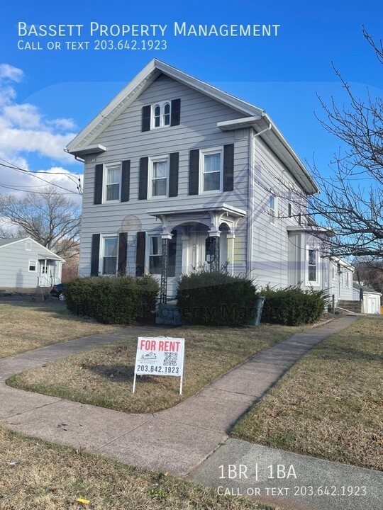 133 Quinnipiac Ave in North Haven, CT - Building Photo