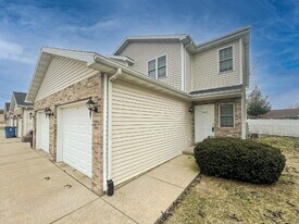 1441 Adams St in Ottawa, IL - Building Photo