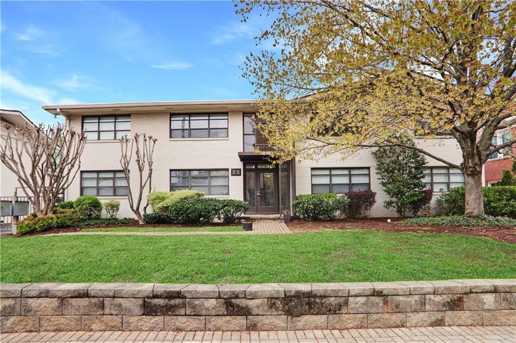 818 Greenwood Ave NE in Atlanta, GA - Building Photo