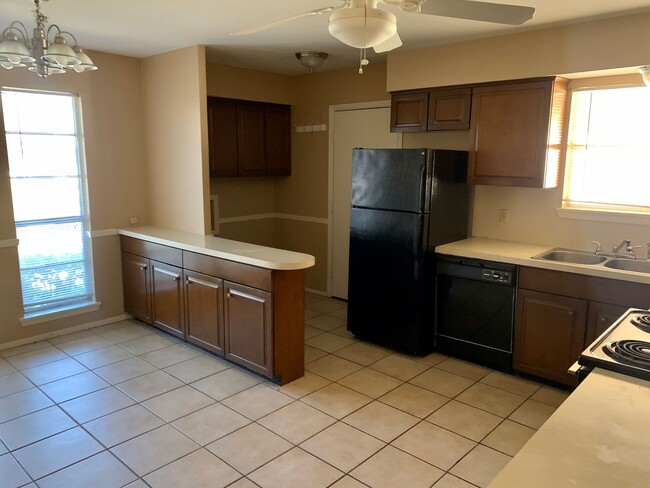 715 Rambler Dr in Waco, TX - Building Photo - Building Photo