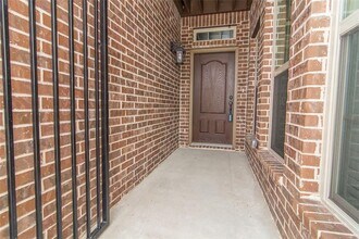 4105 Comanche Dr in Carrollton, TX - Building Photo - Building Photo