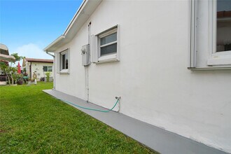4510 NW 49th Dr in Tamarac, FL - Building Photo - Building Photo