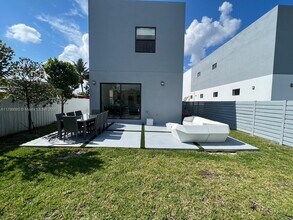 2330 SW 14th St in Miami, FL - Building Photo - Building Photo