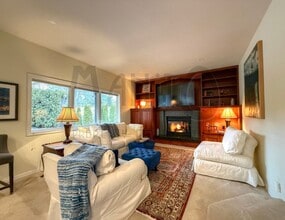 1819 E South Ridge Dr in Spokane, WA - Building Photo - Building Photo