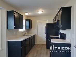 276 Harold Dr in Clarksville, TN - Building Photo - Building Photo