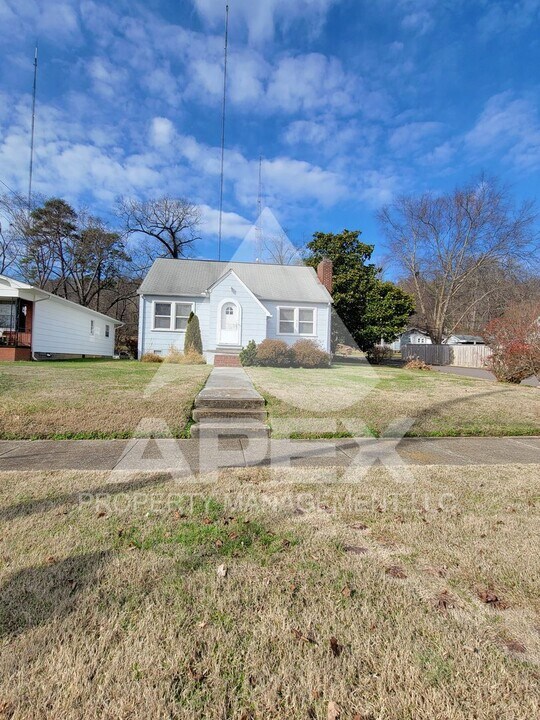 725 Freemason St in Knoxville, TN - Building Photo