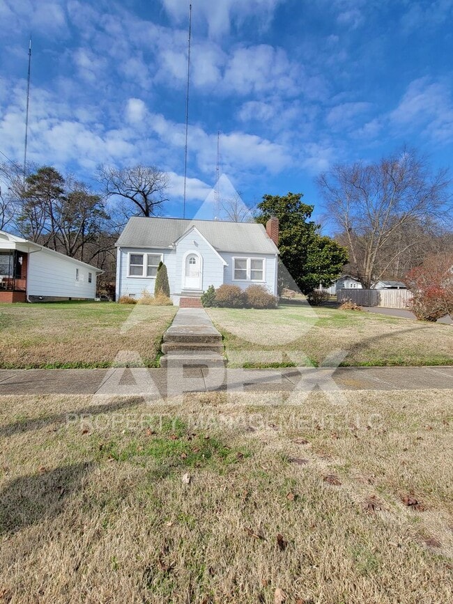 property at 725 Freemason St