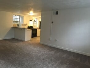 The Historic Blair Apartments in Salem, VA - Building Photo - Interior Photo
