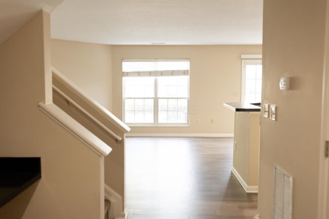 5008 Stratford Pine Ln in Dublin, OH - Building Photo - Building Photo