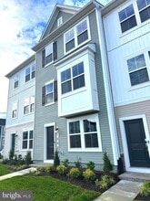 1252 Cedar Vly Rd in Ranson, WV - Building Photo - Building Photo