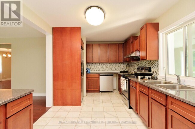 property at 15790 Mississauga Rd