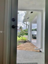 1721 NE 55th St-Unit -1 in Fort Lauderdale, FL - Foto de edificio - Building Photo