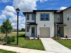 955 Conch Rd in Davenport, FL - Building Photo