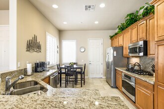 81654 Avenida Alturas in Indio, CA - Building Photo - Building Photo