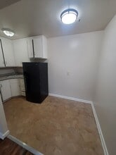 3130 S 48th St. - 8 Family in Milwaukee, WI - Foto de edificio - Interior Photo