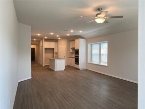 655 Windbrook Dr in Andice, TX - Building Photo - Building Photo