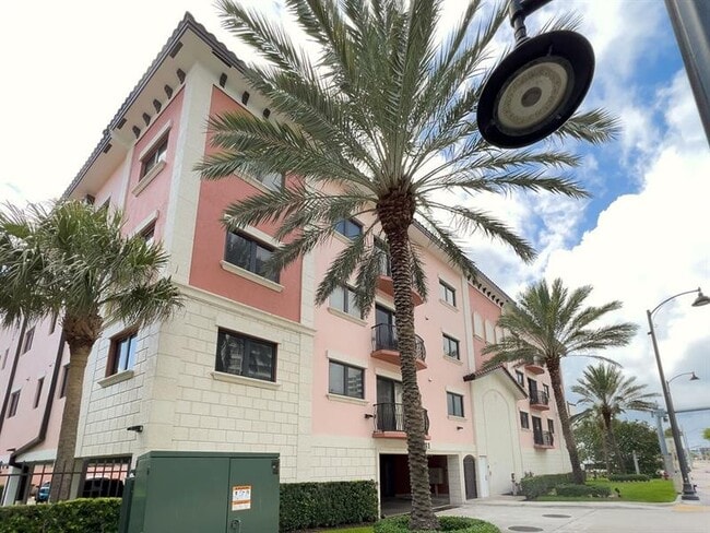 4241 N Ocean Blvd in Fort Lauderdale, FL - Building Photo - Building Photo