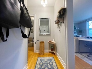 64 Sagamore Rd in Bronxville, NY - Building Photo - Building Photo