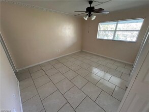 2828 Jackson St, Unit H5 in Ft. Myers, FL - Building Photo - Building Photo