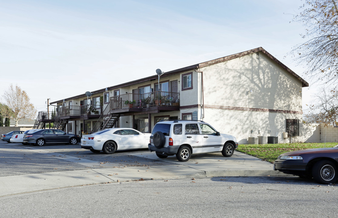 Juniper Villas in Fontana, CA - Building Photo