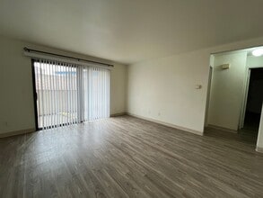 3490 Santa Maria Way in Santa Maria, CA - Building Photo - Building Photo