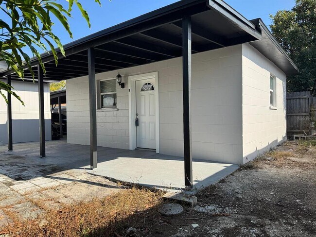 1411 E 24th Ave in Tampa, FL - Building Photo - Building Photo