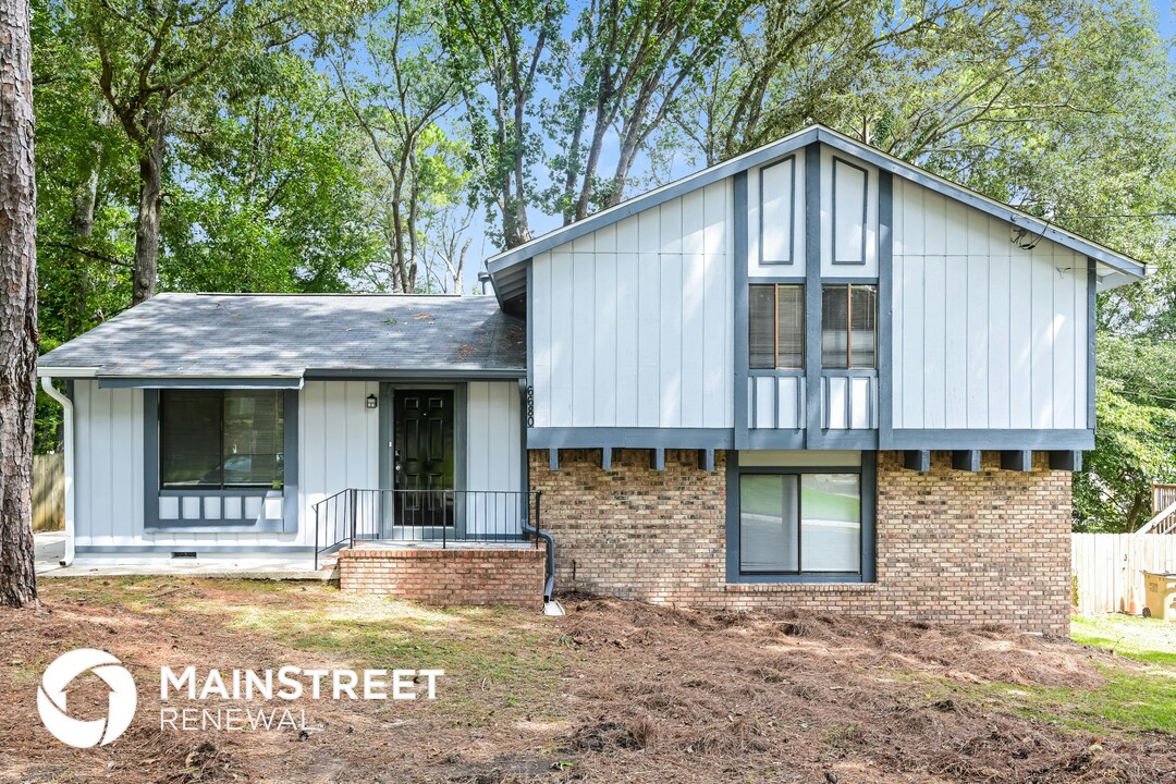 6680 Woodfield Ln in Rex, GA - Building Photo