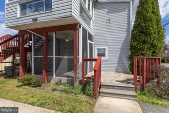 3937 Glenhurst Rd in Dundalk, MD - Building Photo - Building Photo