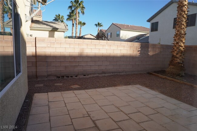 7129 River Meadows Ave in Las Vegas, NV - Building Photo - Building Photo