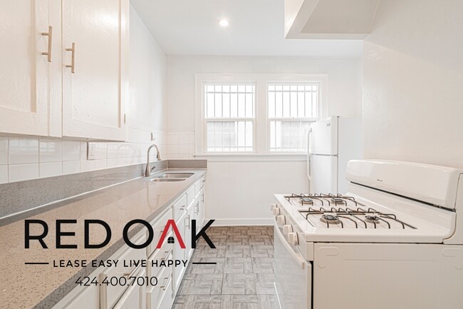 234 S Kenmore Ave in Los Angeles, CA - Building Photo - Building Photo