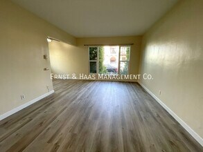 159 Roycroft Ave in Long Beach, CA - Building Photo - Building Photo