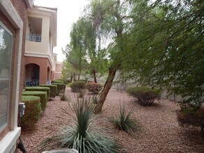 353 Amber Pine St in Las Vegas, NV - Building Photo - Building Photo