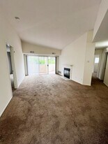 7267 Camino Degrazia in San Diego, CA - Building Photo