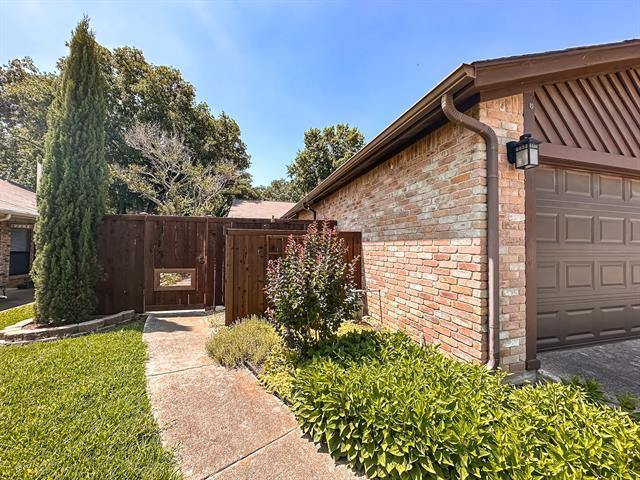 property at 4221 Spring Meadow Ln