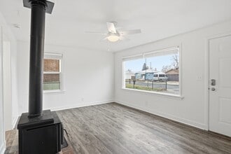 2118 E Central Ave in Spokane, WA - Building Photo - Building Photo