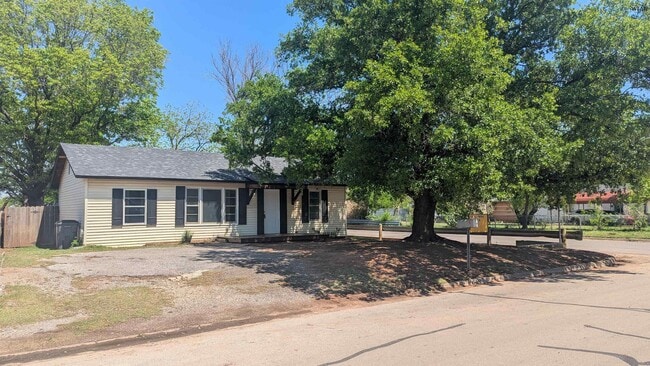 1400 34th St in Wichita Falls, TX - Building Photo - Building Photo