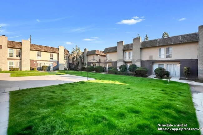 5301 Demaret Ave in Bakersfield, CA - Building Photo - Building Photo